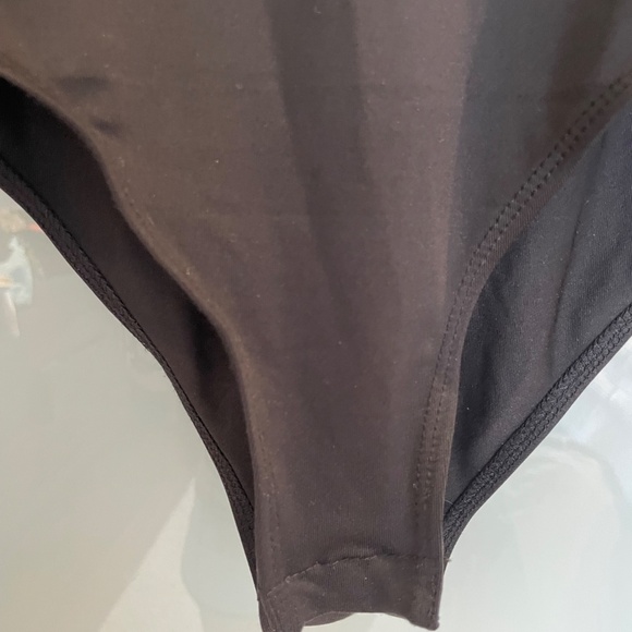 Shein long sleeve bodysuit BNWOT Black and White - Picture 7 of 9